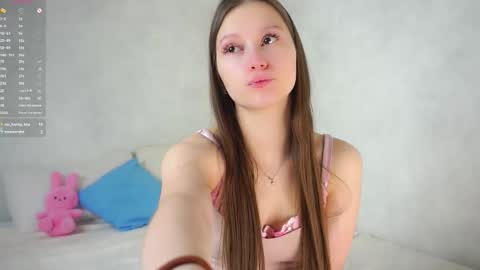 Snapshot of emmyleri chatting on February 2026 01:15:02 AM Emmy online show from February 2026 01:15:02 AM