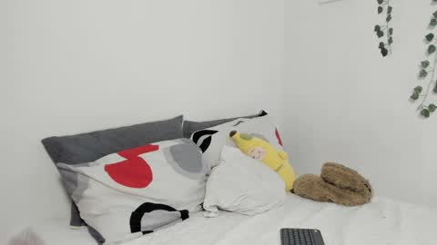 Snapshot of emperatriiiz chatting on December 2024 10:24:02 PM Emperatriz online show from December 2024 10:24:02 PM