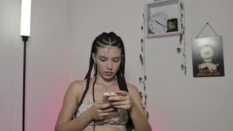 Snapshot of emperatriiiz chatting on December 2024 07:16:02 PM Emperatriz online show from December 2024 07:16:02 PM