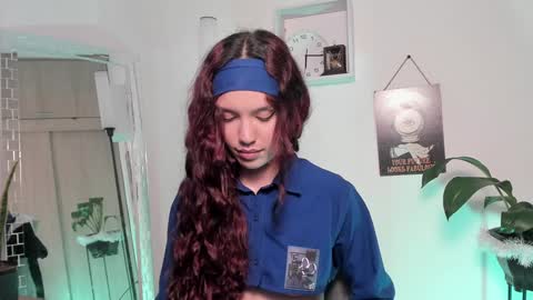 Snapshot of emperatriiiz chatting on January 2025 11:18:01 PM Emperatriz online show from January 2025 11:18:01 PM