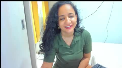 emperatriztapia online show from February 2026 12:44:01 AM