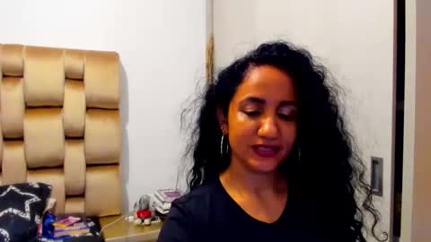 emperatriztapia online show from June 2026 10:49:02 PM