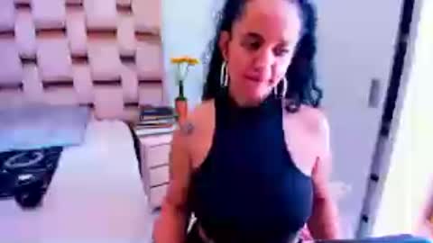 emperatriztapia online show from July 2026 07:10:02 PM