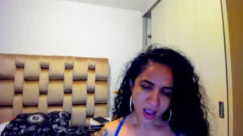 emperatriztapia online show from July 2026 11:42:02 PM