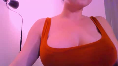 Snapshot of empierce chatting on March 2026 10:17:03 PM M online show from March 2026 10:17:03 PM