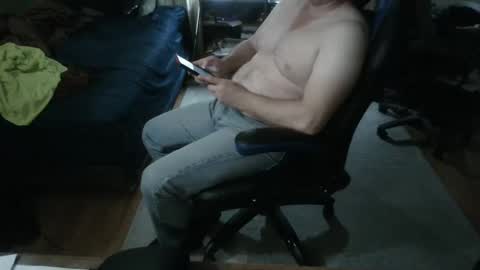 Snapshot of emsguy1 chatting on October 2025 02:18:01 AM Matt online show from October 2025 02:18:01 AM