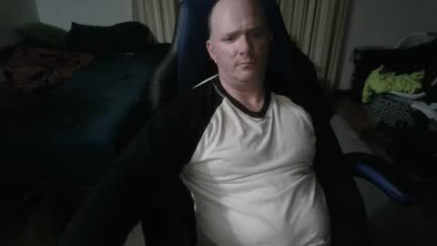 Snapshot of emsguy1 chatting on December 2025 04:41:01 AM Matt online show from December 2025 04:41:01 AM