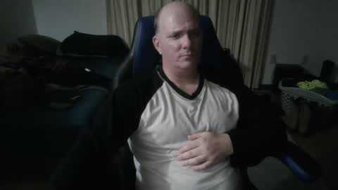 Snapshot of emsguy1 chatting on January 2026 04:16:01 AM Matt online show from January 2026 04:16:01 AM