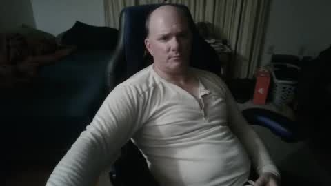 Snapshot of emsguy1 chatting on January 2026 06:18:02 AM Matt online show from January 2026 06:18:02 AM