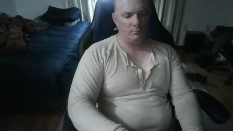 Snapshot of emsguy1 chatting on May 2026 03:46:01 AM Matt online show from May 2026 03:46:01 AM