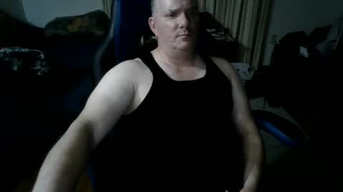 Snapshot of emsguy1 chatting on May 2026 06:18:02 AM Matt online show from May 2026 06:18:02 AM