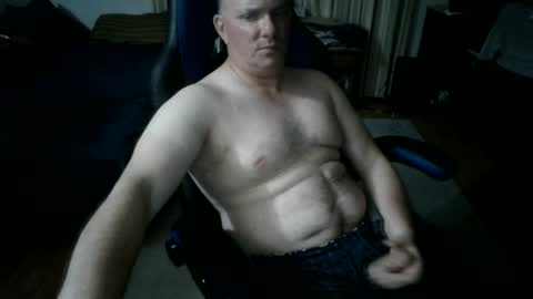Snapshot of emsguy1 chatting on August 2026 04:01:02 AM Matt online show from August 2026 04:01:02 AM