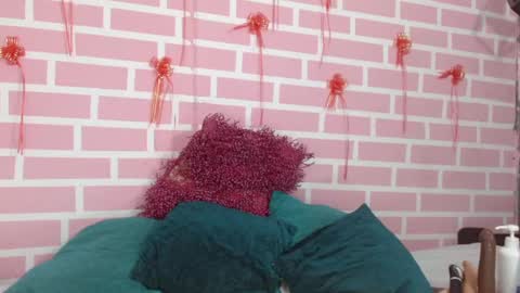 Snapshot of emy_0 chatting on March 2025 06:24:01 AM Emy online show from March 2025 06:24:01 AM