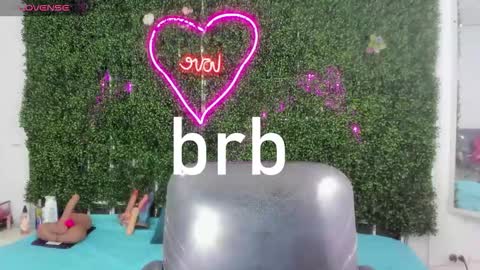 Snapshot of emy_0 chatting on February 2026 08:35:01 PM Emy online show from February 2026 08:35:01 PM