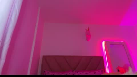 Emy online show from January 2026 12:42:01 PM