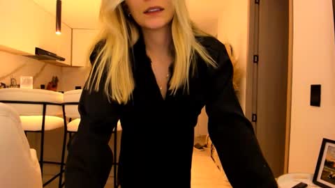 Snapshot of emyconneer chatting on January 2025 11:54:01 PM emyconneer online show from January 2025 11:54:01 PM