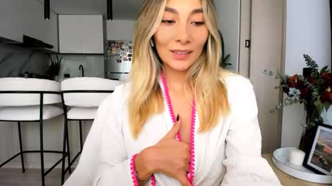 Snapshot of emyconneer chatting on February 2025 04:48:02 PM emyconneer online show from February 2025 04:48:02 PM