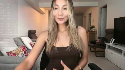 Snapshot of emyconneer chatting on September 2025 06:52:02 PM emyconneer online show from September 2025 06:52:02 PM