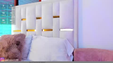 EMYLY  online show from January 2025 02:26:01 AM