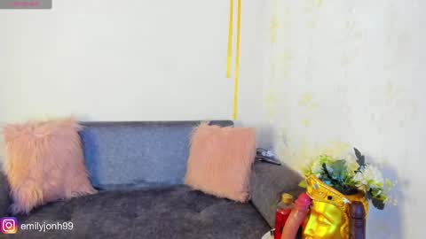 EMYLY  online show from January 2025 06:37:02 PM