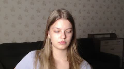 EmySway online show from December 2024 02:27:02 PM