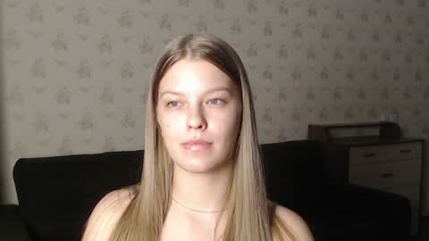 EmySway online show from January 2025 07:15:01 PM