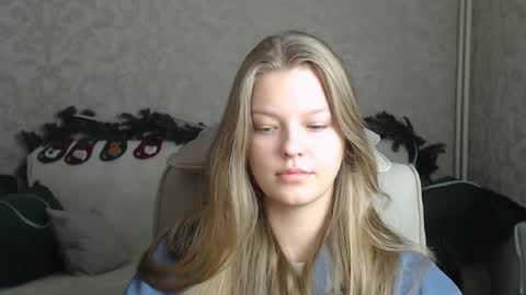 EmySway online show from January 2025 02:51:02 PM