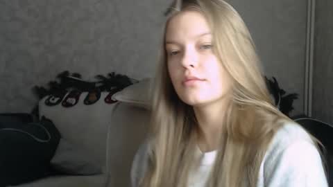 EmySway online show from January 2025 04:30:02 AM