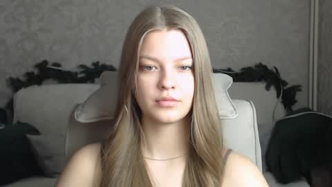 EmySway online show from January 2025 01:33:01 AM