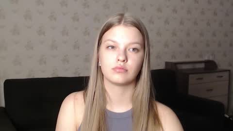 EmySway online show from February 2025 05:57:02 PM