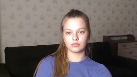 EmySway online show from February 2025 05:42:01 PM