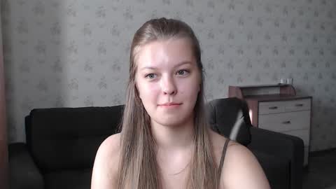 EmySway online show from September 2025 03:00:02 AM