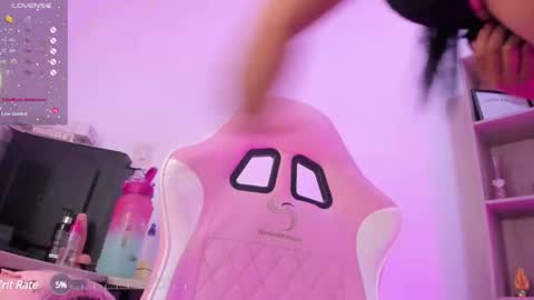 Snapshot of emysweett11 chatting on February 2025 04:36:02 PM emy online show from February 2025 04:36:02 PM