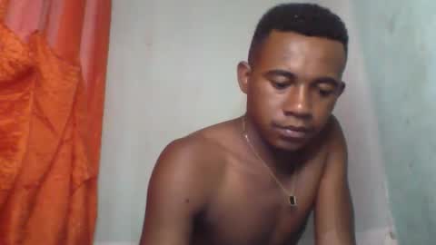 Snapshot of enarson chatting on April 2026 06:40:02 AM enarson online show from April 2026 06:40:02 AM