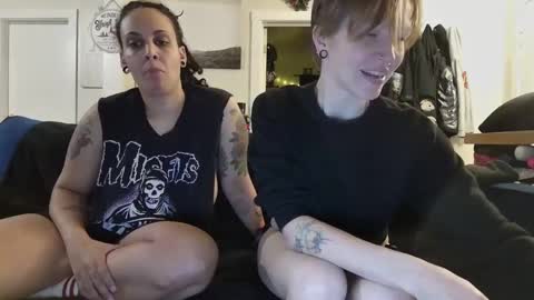 Cedar redhead and River brunette online show from December 2024 12:46:02 AM