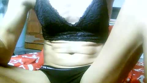 CHUN LY online show from May 2026 02:28:01 AM