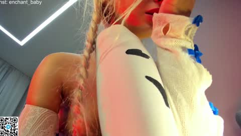 Snapshot of enchant_baby_ chatting on December 2024 02:52:01 AM My name is Eva online show from December 2024 02:52:01 AM