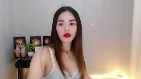 enchantress_mia03 online show from May 2026 09:50:02 AM