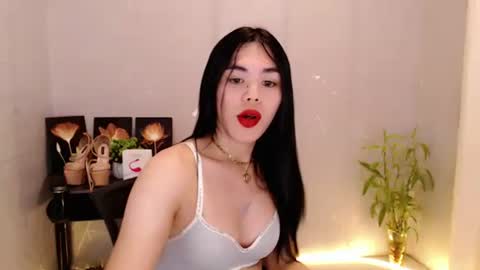 enchantress_mia03 online show from May 2026 04:09:02 AM