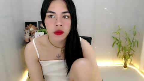 enchantress_mia03 online show from June 2026 08:02:01 AM