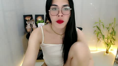 enchantress_mia03 online show from June 2026 04:46:01 AM