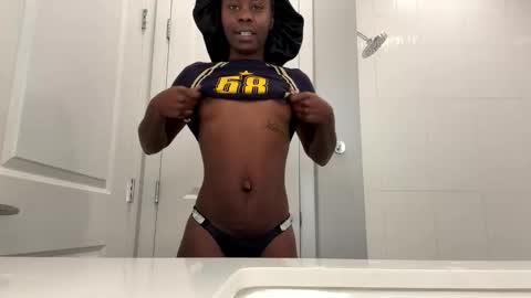 Snapshot of enchantressanon chatting on February 2026 04:39:02 AM Enchantress online show from February 2026 04:39:02 AM