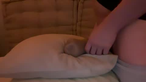 Snapshot of endlessslover chatting on February 2026 10:57:02 PM Alan online show from February 2026 10:57:02 PM