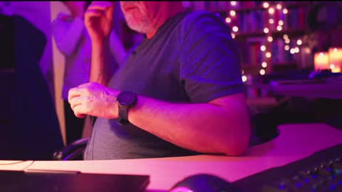 Snapshot of energybra chatting on December 2024 08:15:01 PM uk online show from December 2024 08:15:01 PM