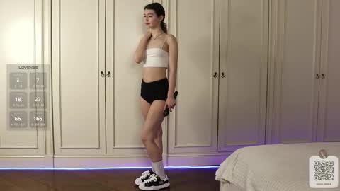 Sofia online show from March 2025 06:55:01 PM