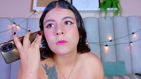 Snapshot of engelstone_ chatting on November 2025 07:39:02 PM E N G E L online show from November 2025 07:39:02 PM