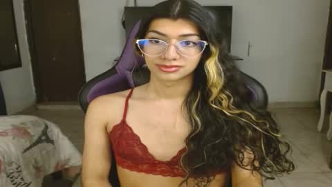 Snapshot of engiel_phoenix chatting on January 2025 07:43:01 AM Engiel phoenix instagram engiel 13 online show from January 2025 07:43:01 AM