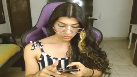 Snapshot of engiel_phoenix chatting on February 2025 07:13:02 AM Engiel phoenix instagram engiel 13 online show from February 2025 07:13:02 AM