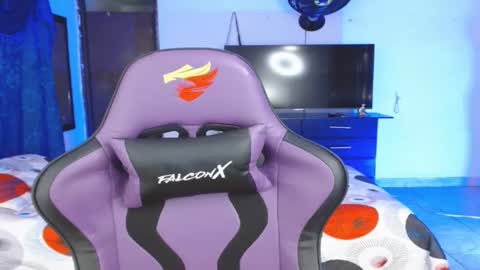 Snapshot of engiel_phoenix chatting on February 2025 11:04:02 PM Engiel phoenix instagram engiel 13 online show from February 2025 11:04:02 PM