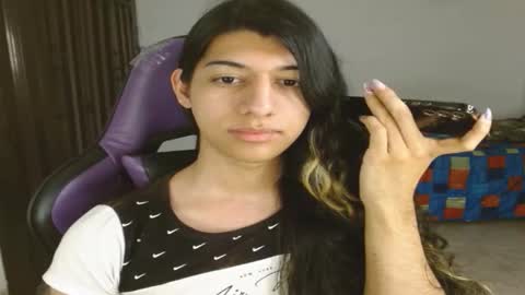 Snapshot of engiel_phoenix chatting on October 2025 01:30:02 AM Engiel phoenix instagram engiel 13 online show from October 2025 01:30:02 AM